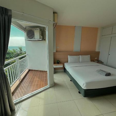 Nana Chat Bangsaen Hotel Si Racha Exterior photo